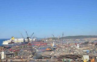 Aliağa Gemi Söküm Bölgesi’nde iş kazası: 1...