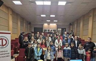 Anadolu Üniversitesi’nden tenisçilere tam destek