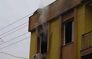 Antalya’da dairede çıkan yangın korkuttu