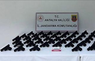 Antalya’da durdurulan araçtan 45 adet ruhsatsız...