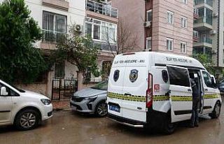 Antalya’da yaşlı kadın evinde ölü bulundu
