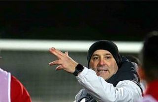 Antalyaspor, Sami Uğurlu yönetiminde ilk antrenmanına...