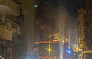 Apartman dairesi küle döndü, ev sahibi komşuların...