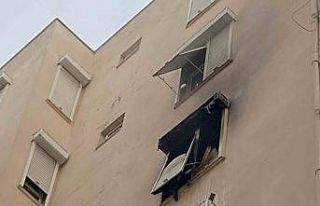 Apartman dairesindeki yangın korkuttu
