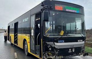Arnavutköy’de İETT otobüsü kazaya karıştı:...