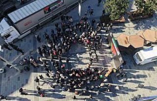 Arnavutköy’den Gazze’ye yardım tırı dualarla...