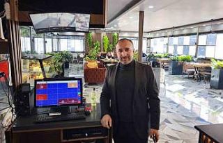 Artvin’de kafedeki hırsızlık anı kamerada