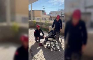 Asansör devre dışı kaldı, itfaiye yaşlı kadını...