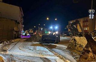 Aşkale’de kar sonrası belediye ekipleri sahadaydı