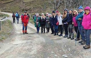 Asmasu Şelalesi’ne yürüdüler