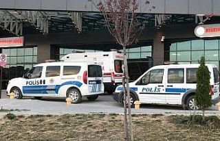 Av tüfeğini kontrol ederken yanlışlıkla kendini...