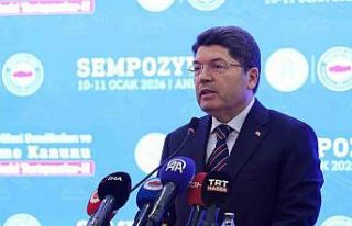 Bakan Tunç: "Kamuda görevli memurlarımızın...