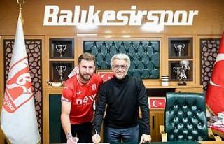 Balıkesirspor Akın Arıcan’a imza attırdı