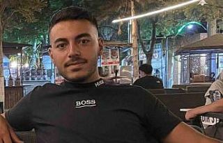 Banyoda elektrikli soba yakan genç, akıma kapılarak...