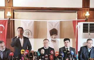 Başkan Aras: "Sizlerin eleştirileri bizim yol...