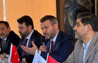 Başkan Çetinkaya gazetecilerle bir araya geldi