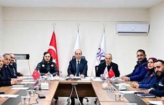 Başkan Geçit, "Gece gündüz demeden istişare...