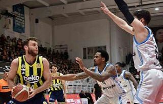 Basketbol Süper Ligi: Aliağa Petkimspor: 70 - Fenerbahçe...