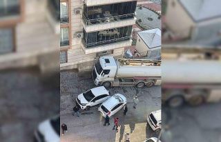 Batman’da freni boşalan akaryakıt tankeri park...