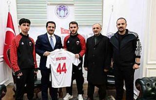 Battalgazi Belediyespor’un milli gururları Başkan...