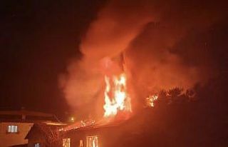 Bayındır’daki yangında ağır yaralanan adam...