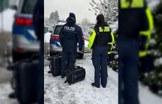 Berlin’deki elektrik hatlarındaki yangında 45...