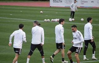 Beşiktaş, Antalya’daki kampında hazırlıklarını...