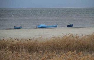 Beyşehir şiddetli fırtınaya teslim oldu