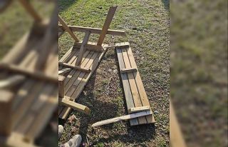 Bilecik’te kamuya ait banklara zarar verildi