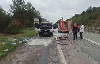 Bilecik’te seyir halindeki ticari araç bir anda...