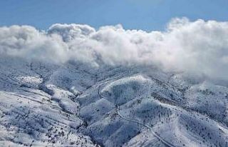 Bin 744 rakımlı Dinek Dağı’nda kartpostallık...