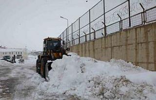 Bitlis’te karla mücadele seferberliği