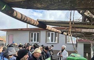 Boğularak öldürülen kadın son yolculuğuna uğurlandı