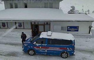 Bolu’da jandarma ekipleri turizm bölgesinde denetimlerini...