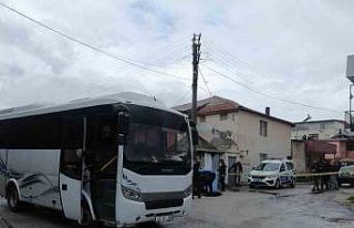 Boşanma aşamasındaki karısını sokak ortasında...