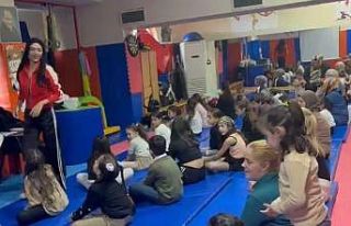 Burhaniye’de anne ve çocukları sporda buluştu