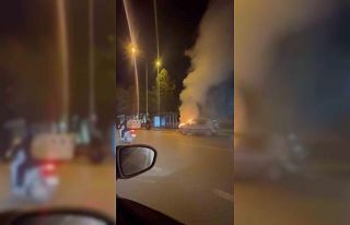 Bursa’da otomobil alevlere teslim oldu