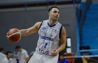 Büyükşehir Basketbol kadrosunu Tarık Çolak ile...