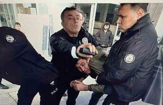 Büyükşehir Belediye Başkanı Bozbey’e saldırmak...