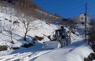 Büyükşehir ekipleri kapalı yol bırakmadı