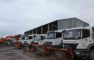 Büyükşehir kar mesaisine hazır: 49 araç ve 98...