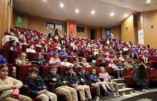 Büyükşehir, Ocak ayında bin 500 çocuğu tiyatroyla...