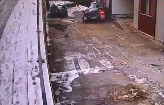 Buzlanan yolda kontrolden çıkan cip sitenin bahçesine...