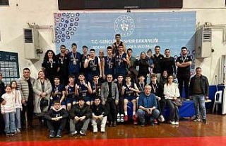 Çayırova’nın genç basketbolcuları Kocaeli ikincisi...