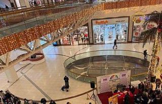 Ceylan Karavil Park AVM’de imza günü