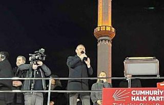 CHP Genel Başkanı Özel, Bağcılar’daki mitingde...