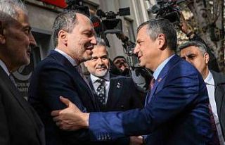 CHP Genel Başkanı Özel’den Yeniden Refah Partisi...