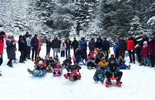 Çocuklara karne hediyesi kar festivali