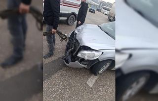 Çöp kamyonuyla arkadan gelen otomobilin arasına...