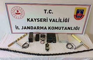 Define arayan 5 kişi suçüstü yakalandı